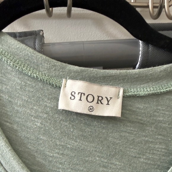 Asymmetrical Green Dress - Picture 2 of 5